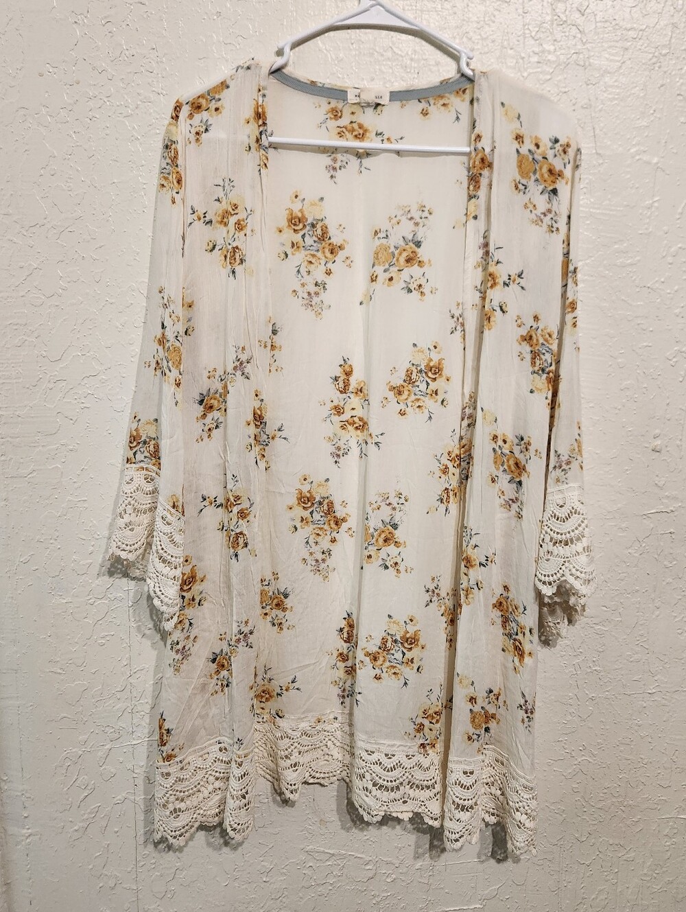 Mason & Belle Floral Lace Trim Duster - Picture 1 of 7